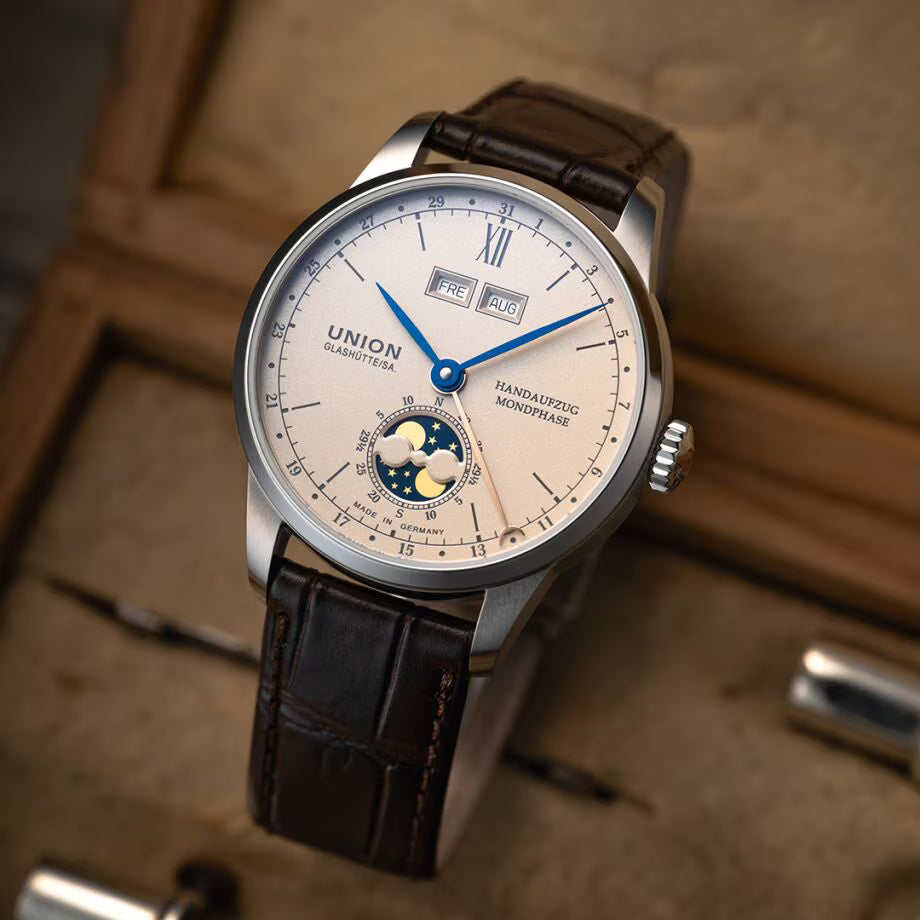 Union Glashütte 1893 „Doppelmondphase“: Ein Meisterwerk für beide Hemisphären
